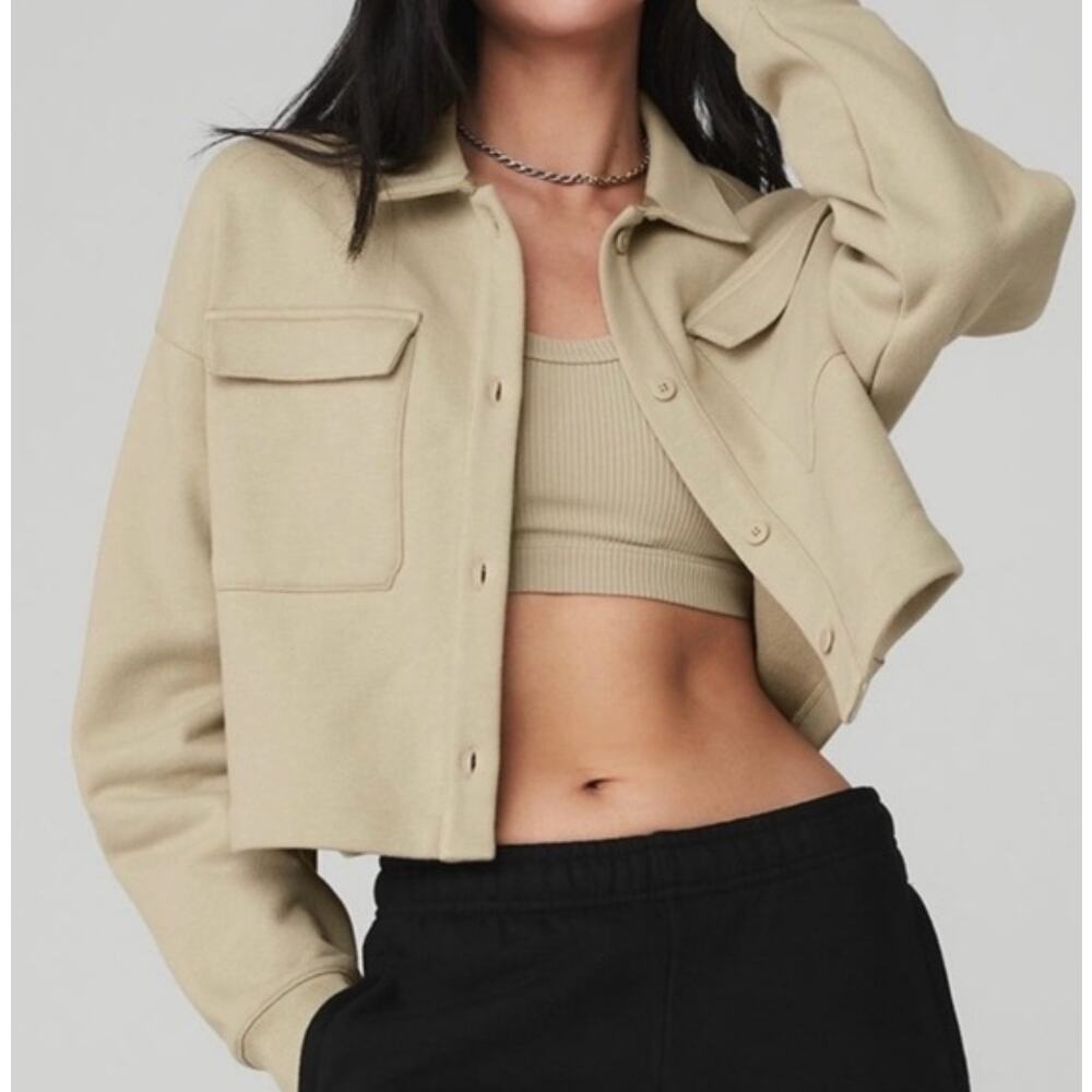 Alo Yoga Renown Crop Button Up Shirt Sweatshirt Jacket in California Sand Sz L